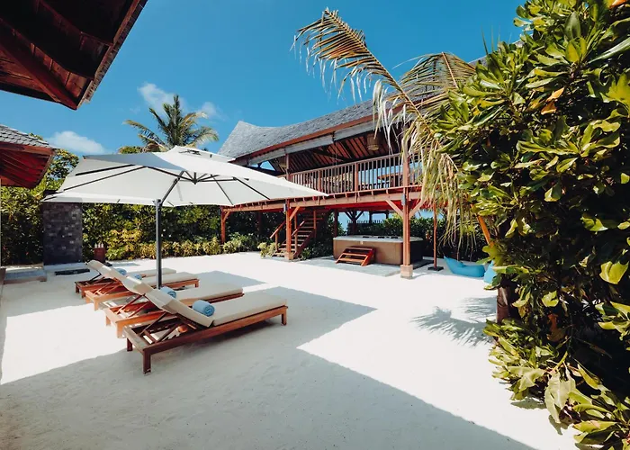 Kuredhivaru Resort And Spa - Maldives