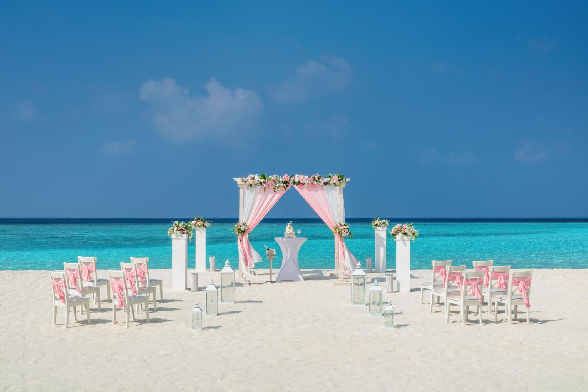 And - Maldives