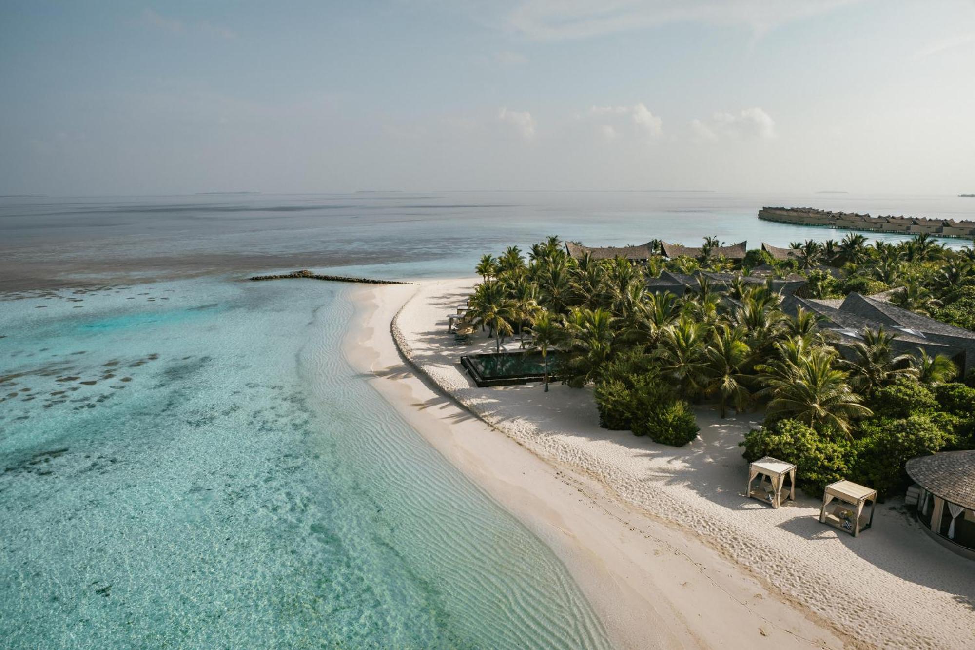 And - Maldives Resort