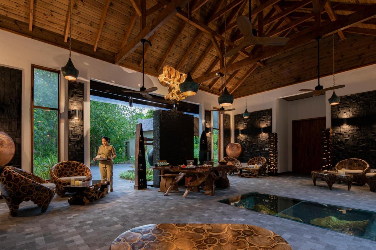 And - Maldives Resort Kuredhivaru