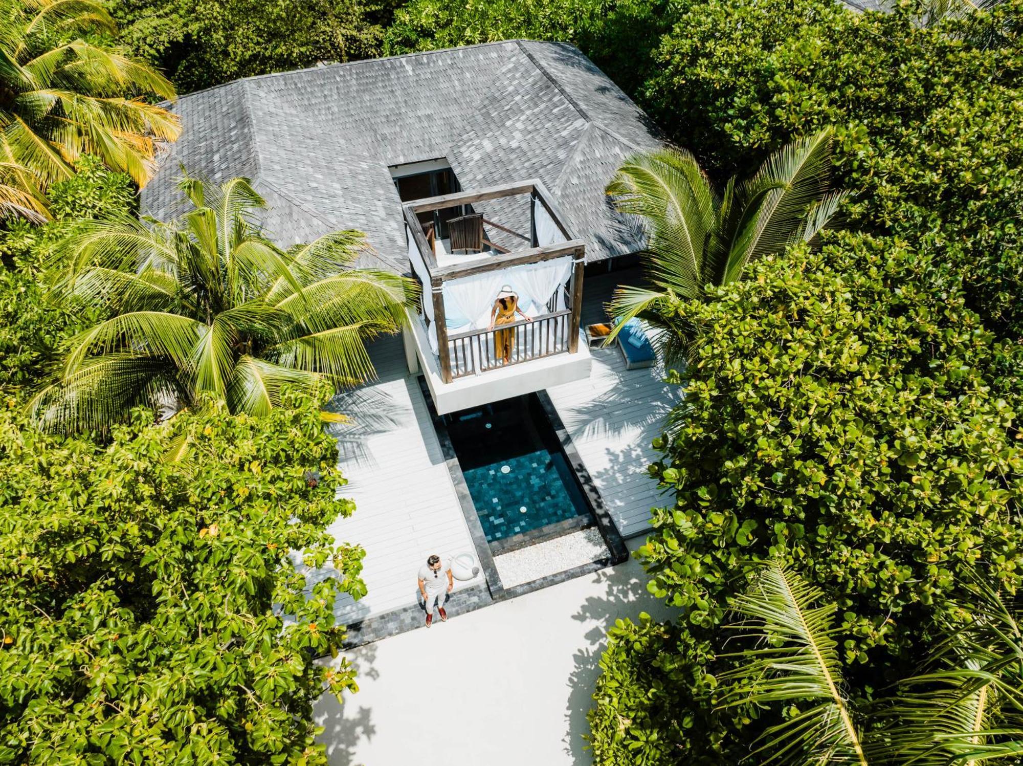 Курортний комплекс And - Maldives 5*