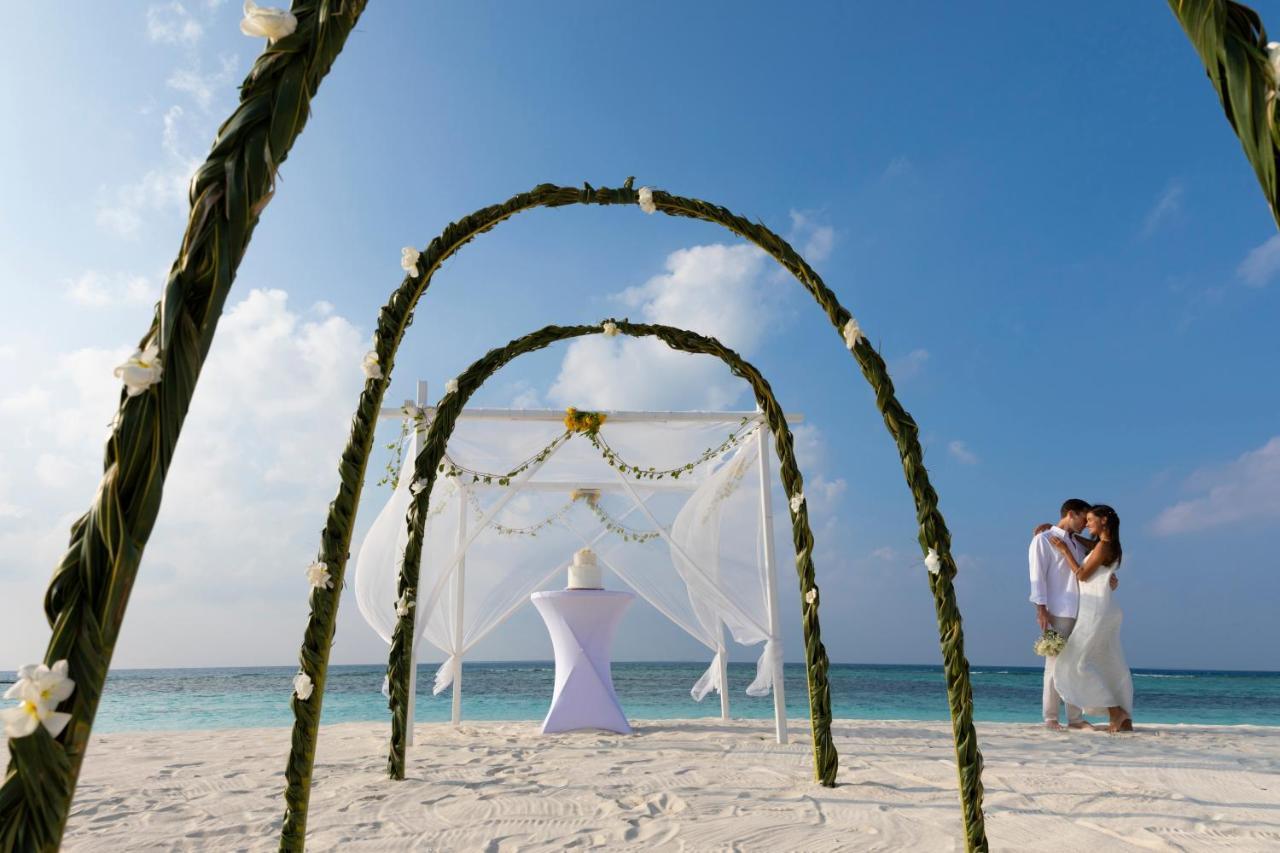 And - Maldives